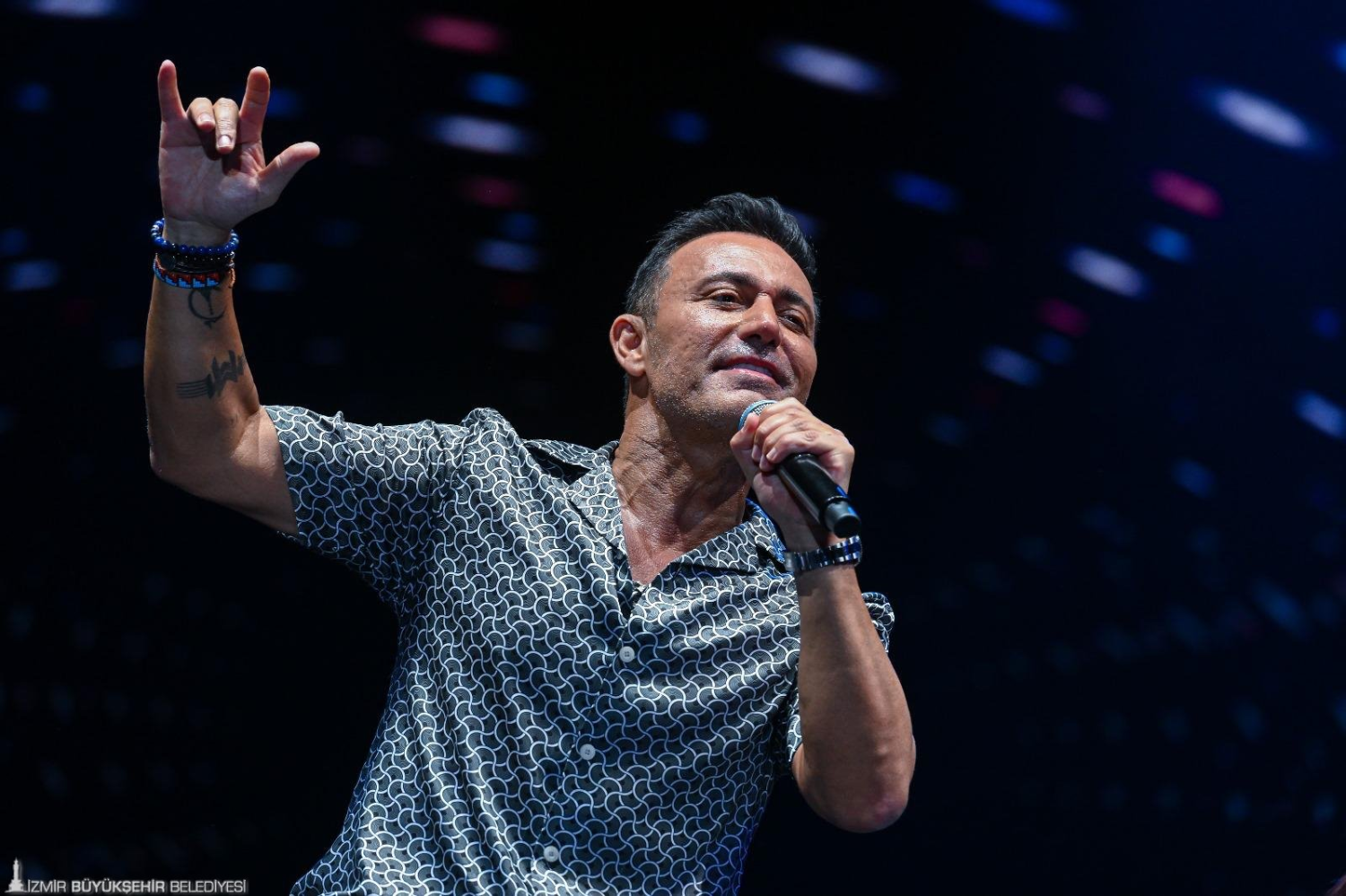 Çim Konserleri’nde Mustafa Sandal coşkusu